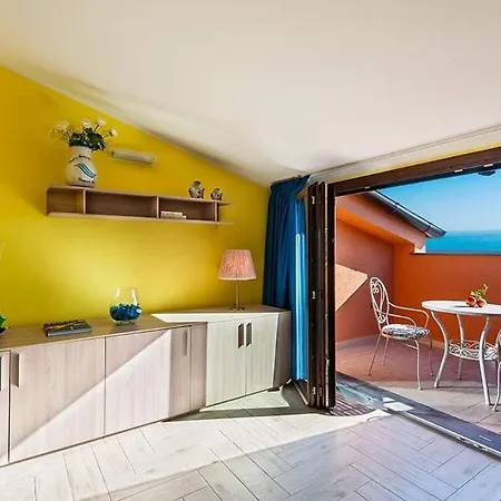 Happy Village Курортный комплекс 4*